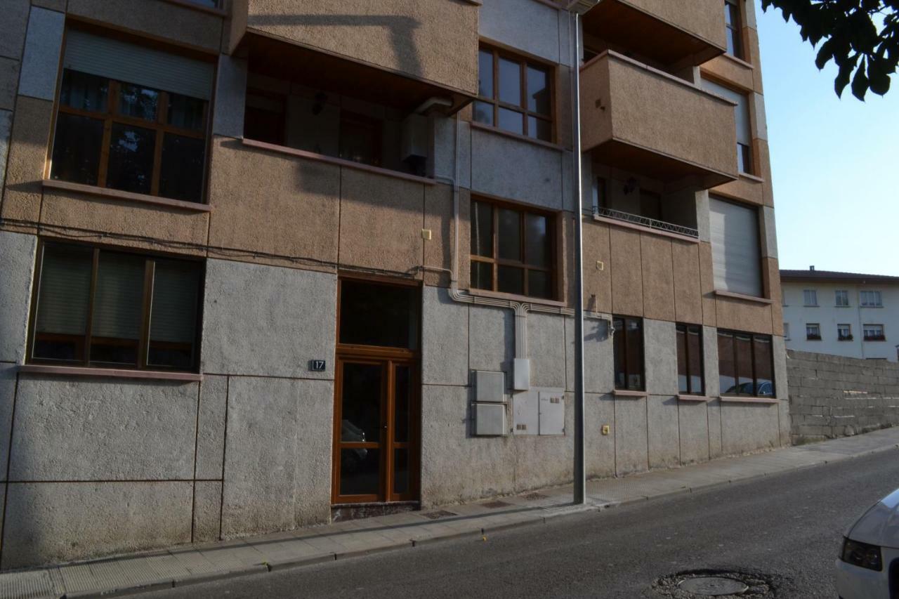Apartamento Puerta del Pirineo Sabiñánigo Esterno foto