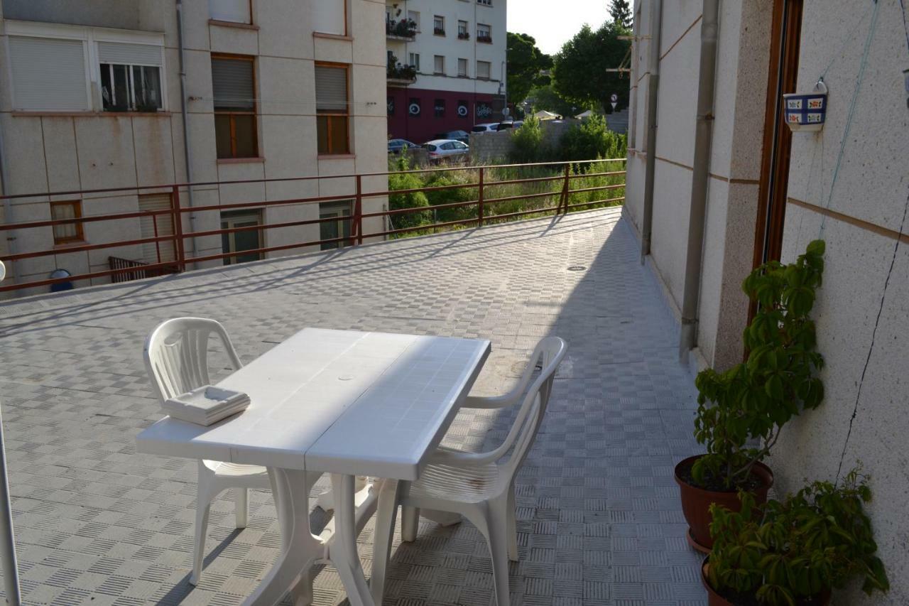 Apartamento Puerta del Pirineo Sabiñánigo Esterno foto