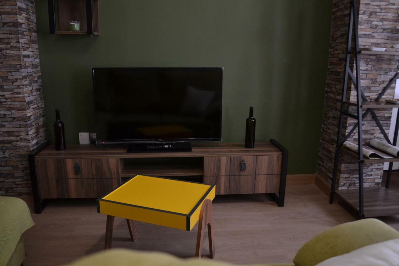 Apartamento Puerta del Pirineo Sabiñánigo Esterno foto